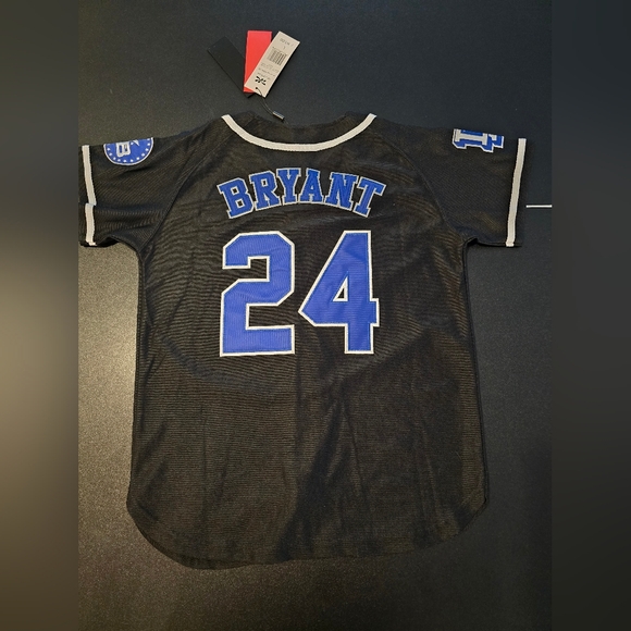 Brand New Youth LA Kobe Bryant Jersey - Picture 2 of 2